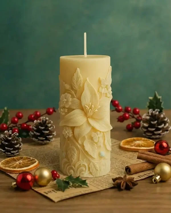 lumânare de Crăciun flori în relief
