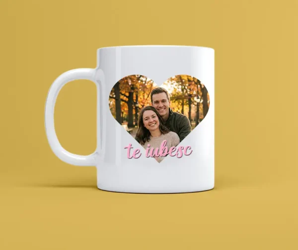 Cană personalizată cu poză în formă de inimă și mesaj Cană personalizată cu poză în formă de inimă și mesaj